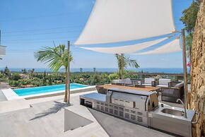 Sunrise Villa Marbella by Lodgerstrip