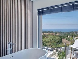 Sunrise Villa Marbella by Lodgerstrip