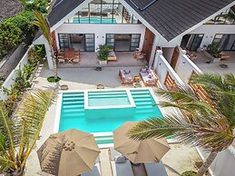 Solymar Staffed Beach Front Villa
