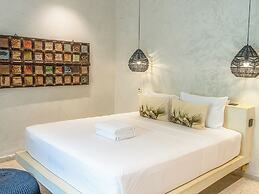 Solymar Staffed Beach Front Villa