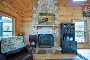 Mountain Haven in the Woods