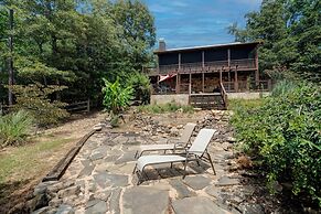 Mountain Haven in the Woods