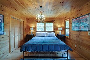 Mountain Haven in the Woods