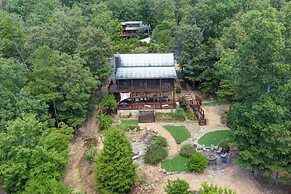 Mountain Haven in the Woods