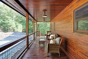 Mountain Haven in the Woods