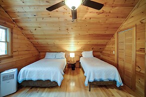 Mountain Haven in the Woods