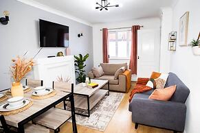Lovely 2bedroom Home in Haydock With Free Parking
