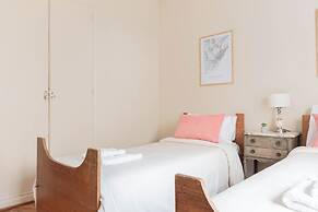 FLIPHAUS Av del Libertador 1100