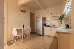 FLIPHAUS Av del Libertador 1100