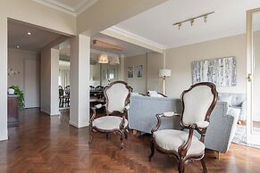 FLIPHAUS Av del Libertador 1100