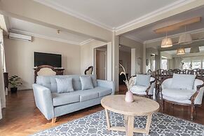 FLIPHAUS Av del Libertador 1100