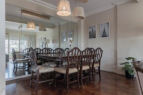 FLIPHAUS Av del Libertador 1100