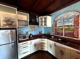 The Colored house jomtien