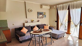 Villa Traditional Estate Heated Pool