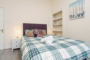 Spacious 4-bedroom Manchester Retreat With Garden