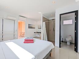 Poolside Apartments and Rooms