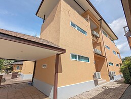 Poolside Apartments and Rooms
