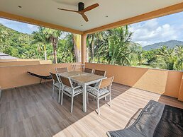 Poolside Apartments and Rooms