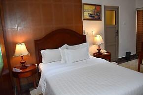 Fams Embassy Suites