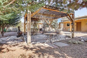 Artsy Studio w/ Patio: 25 Mi to Santa Fe