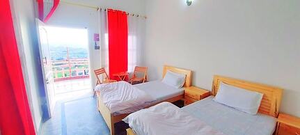 Red Rose Hotel & restaurent