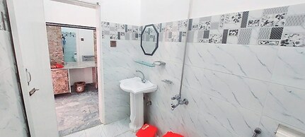 Red Rose Hotel & restaurent