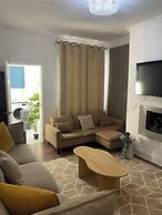 Modern Townhouse-free Parking-game Room-w-ifi