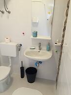 Charming Apartment in Lukovo Šugarje With Mountain Views