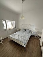 Charming Apartment in Lukovo Šugarje With Mountain Views