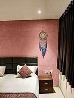 HOTEL SUNRISE CAVE