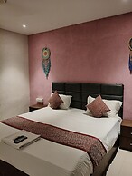 HOTEL SUNRISE CAVE