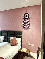 HOTEL SUNRISE CAVE