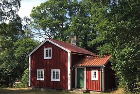 Cottage for Rent in Urshult