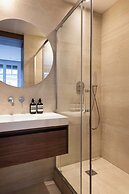 Elegant Apartment - AC- 2br-6p- Madeleine