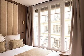 Elegant Apartment - AC- 2br-6p- Madeleine