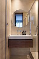 Elegant Apartment - AC- 2br-6p- Madeleine