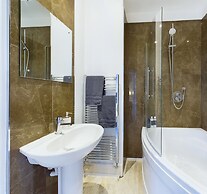 2br-sleeps4-citycentre-freeparking