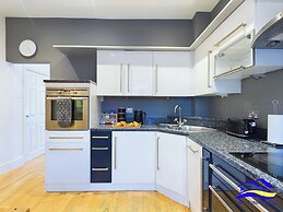 2br-sleeps4-citycentre-freeparking