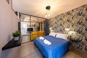 Urban Chic Luxury Suite Apartments