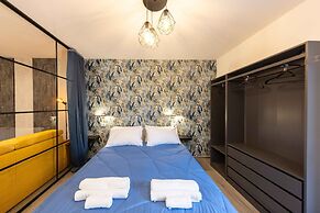 Urban Chic Luxury Suite Apartments