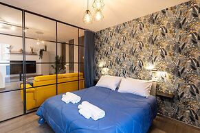 Urban Chic Luxury Suite Apartments