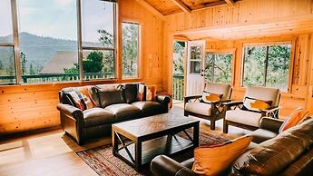 Lakeview Cabin with Boat Slip