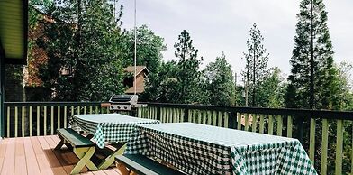 Lakeview Cabin with Boat Slip