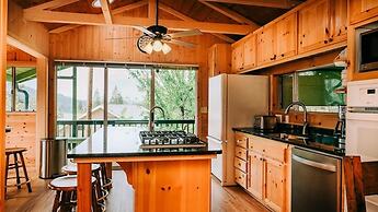 Lakeview Cabin with Boat Slip