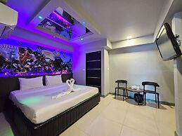 Hollywood Dannok Hotel