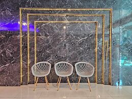 Hollywood Dannok Hotel