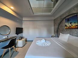 Hollywood Dannok Hotel