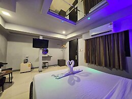 Hollywood Dannok Hotel