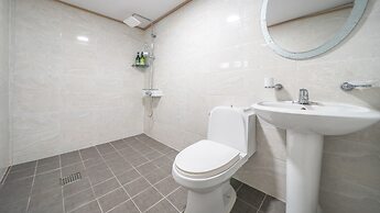 Pocheo Welcome Paw and Meow Pet Pension