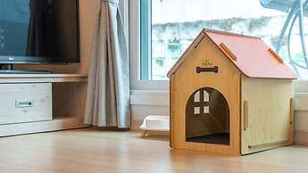 Pocheo Welcome Paw and Meow Pet Pension